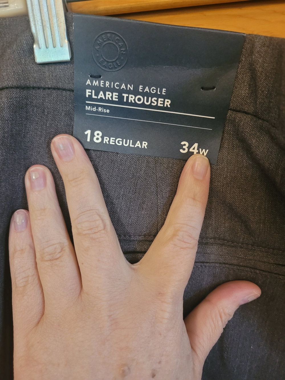 American Eagle Outfitters Flare Trouser in dark charcoal gray